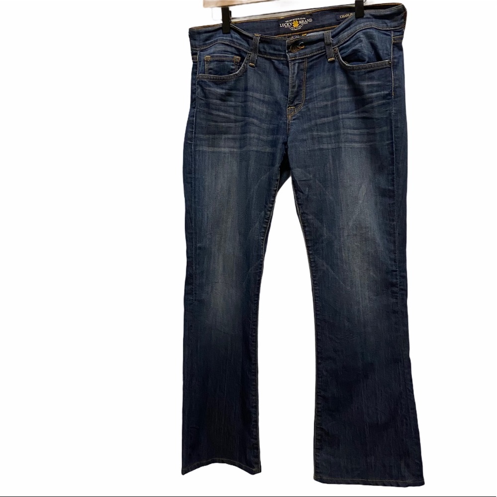 Lucky Brand Jeans Charlie Flare Size 10 / 30